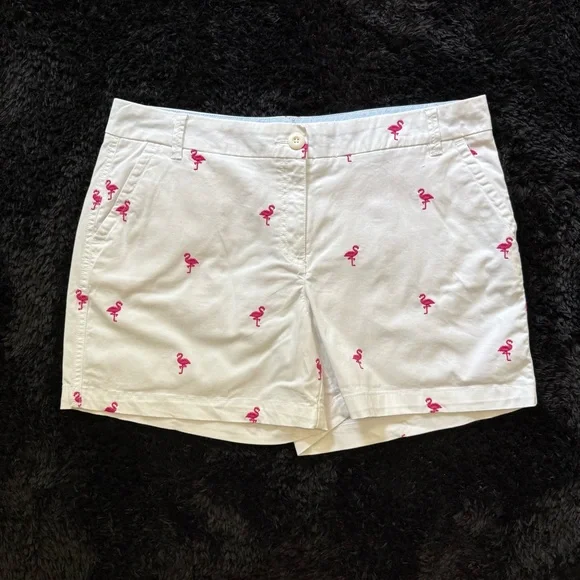 Crown & Ivy Caroline White Flamingo Embroidered Shorts - Picture 1 of 6